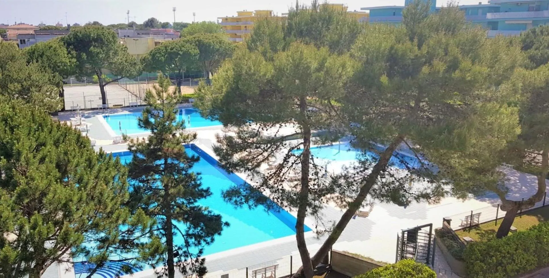 Holiday By The Pool In Our Cozy Flat - Beahost Bibione